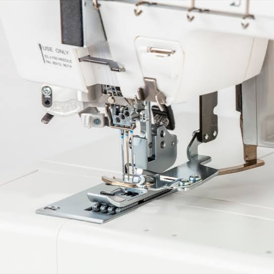Janome&reg; CoverPro&trade; 3000 Professional