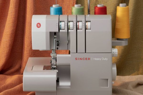 SINGER&reg; Heavy Duty&trade; 14HD854 Overlocker