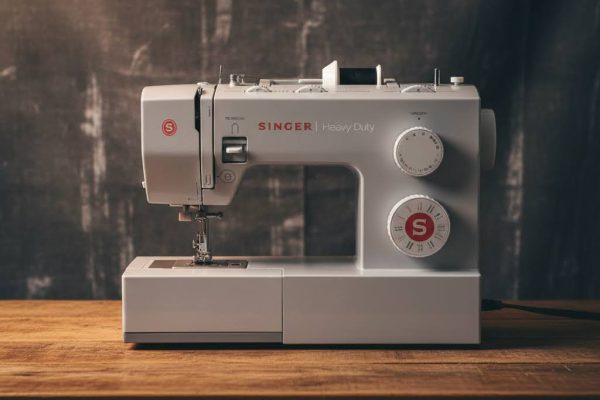 SINGER&reg; Heavy Duty&trade; 4423